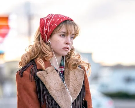 Americana Film Analysis: The Star-Studded Cast Leads an Eminently Watchable Crime Drama